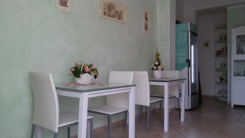 B&B Le Rose ออลเบีย ภายนอก รูปภาพ