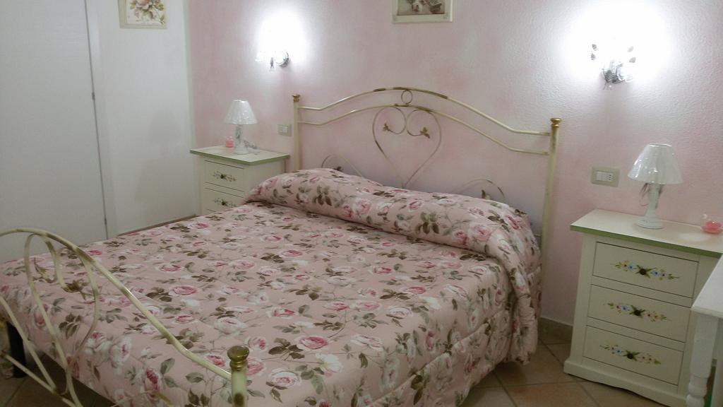 B&B Le Rose ออลเบีย ภายนอก รูปภาพ