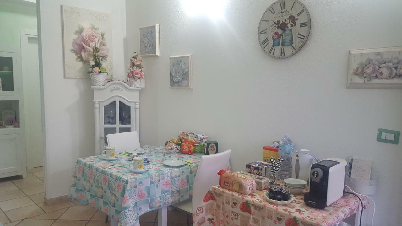 B&B Le Rose ออลเบีย ภายนอก รูปภาพ